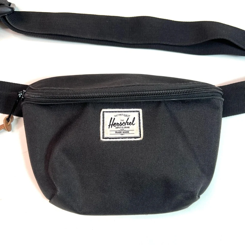 Hershel Supply Company Unisex Belt Bag Black - Picture 4 of 15